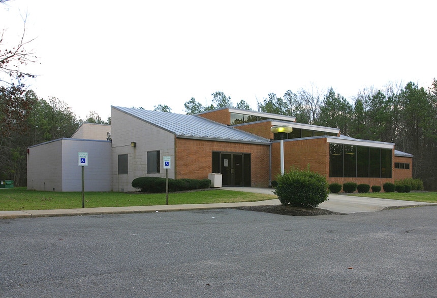 635 N Washington Hwy, Ashland, VA for sale - Primary Photo - Image 1 of 1