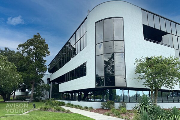 5650 Breckenridge Park Dr, Tampa, FL à louer - Photo du bâtiment - Image 2 de 8