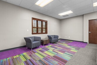 695 Pro Med Ln, Carmel, IN à louer Photo intérieure- Image 2 de 5