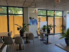 Retail in Alcobendas, Madrid for lease Interior Photo- Image 1 of 12