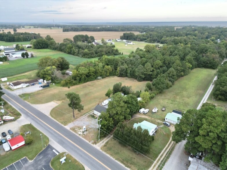 16445 General Puller Hwy, Deltaville, VA for sale - Building Photo - Image 3 of 6