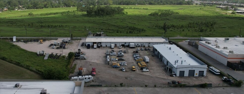 4201 Langley Rd, Houston, TX for sale - Building Photo - Image 3 of 5