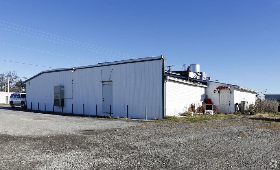 2103 Baltimore St, Defiance, OH à vendre - Photo du bâtiment - Image 3 de 9