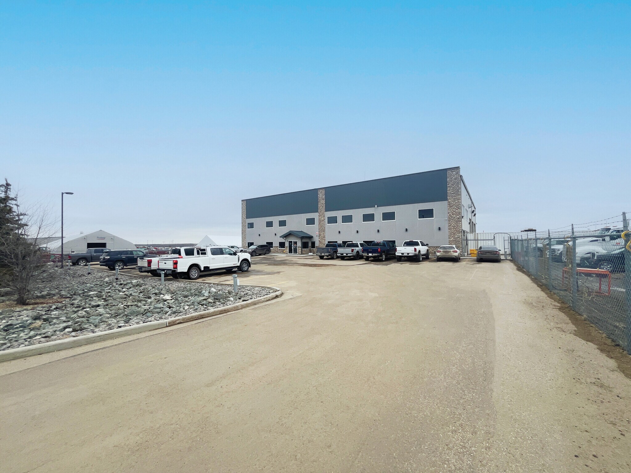 1101 11th Ave, Nisku, AB à vendre Photo du bâtiment- Image 1 de 1