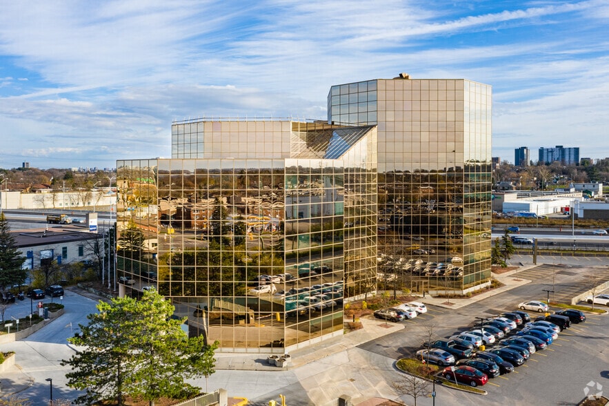 1600 Carling Ave, Ottawa, ON à louer - Photo du bâtiment - Image 2 de 5