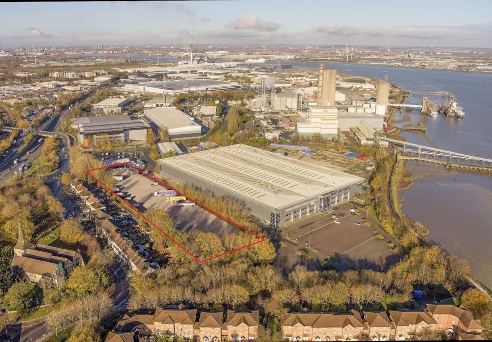 Church Manorway, Erith à louer Photo du bâtiment- Image 1 de 7