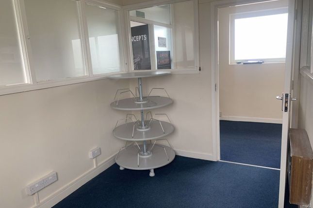 Plough Ln, Hereford for lease Interior Photo- Image 1 of 2