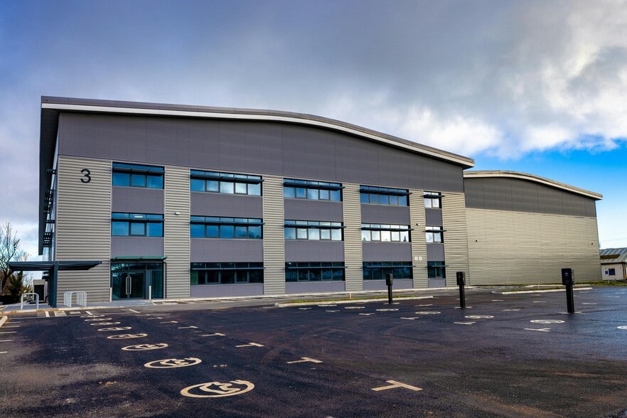 Acornfield Rd, Liverpool for lease - Building Photo - Image 2 of 8