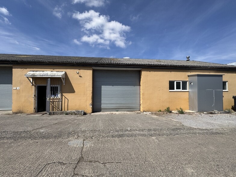Suprema Ave, Edington for lease - Building Photo - Image 2 of 9