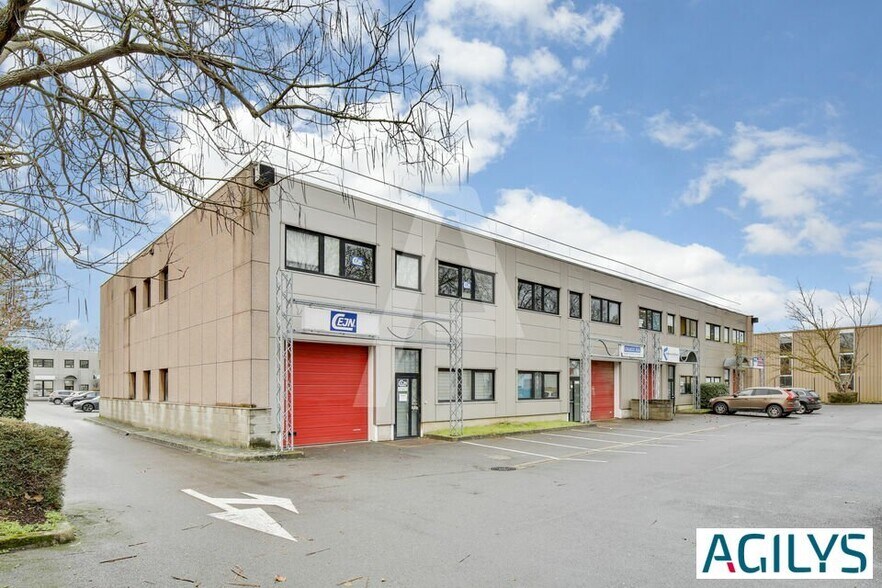 11 Rue Gustave Madiot, Bondoufle à louer - Photo du bâtiment - Image 2 de 7