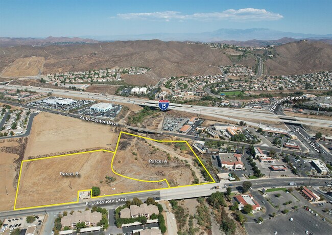 Plus de détails pour 12.37 AC Lakeshore Drive, Lake Elsinore, CA - Terrain à vendre