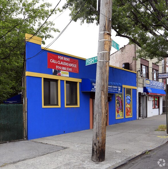 1339 E Gun Hill Rd, Bronx, NY à louer - Photo du bâtiment - Image 3 de 8