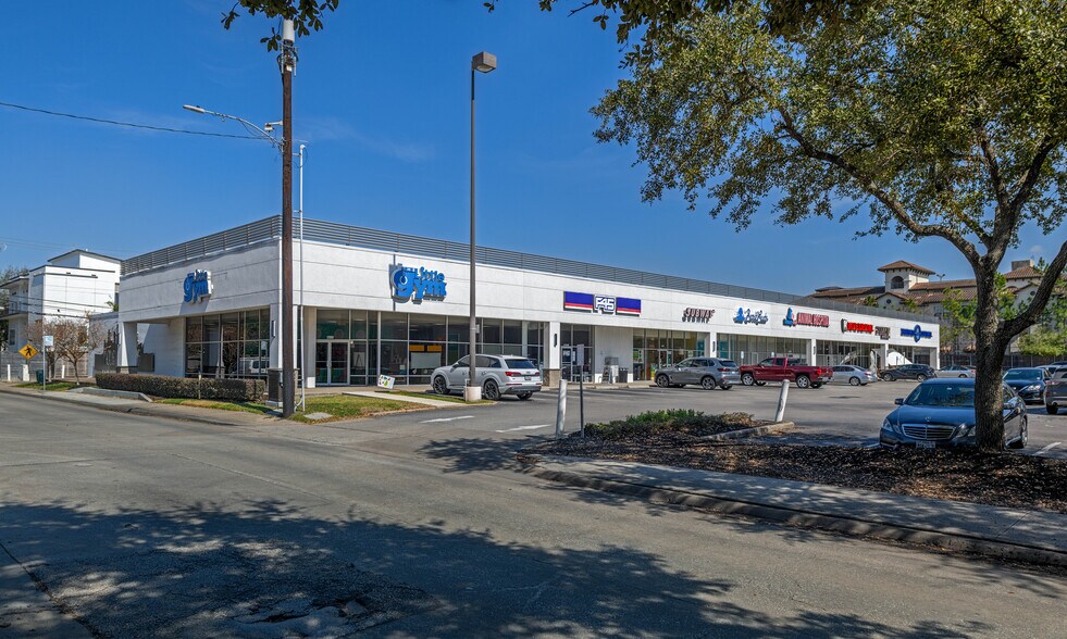 8415-8431 Stella Link Rd, Houston, TX à vendre - Photo du bâtiment - Image 2 de 4
