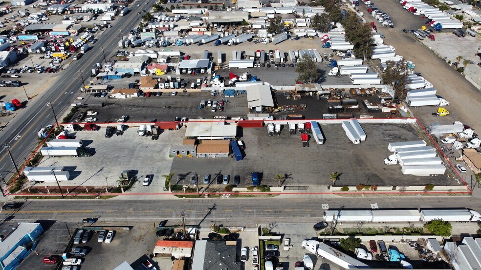 15082 Valley Blvd, Fontana, CA à vendre - Photo du bâtiment - Image 3 de 28