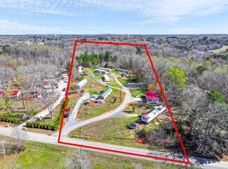 Plus de détails pour 4697 Roundleaf Rd, Ramseur, NC - Multi-résidentiel à vendre