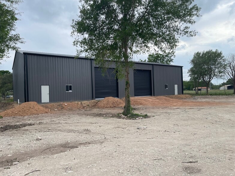 1212 Cottonwood Church Rd, Rosenberg, TX for lease - Building Photo - Image 3 of 26