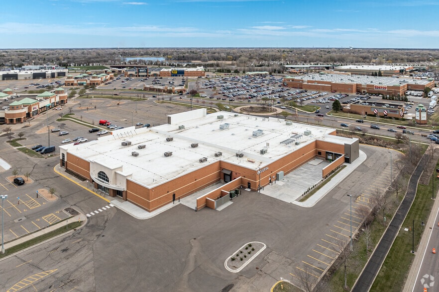 12550 Riverdale Blvd NW, Coon Rapids, MN à louer - Aérien - Image 3 de 9