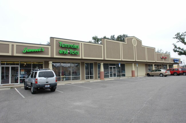 Plus de détails pour 6103 Tippin Ave, Pensacola, FL - Commerce de détail à louer