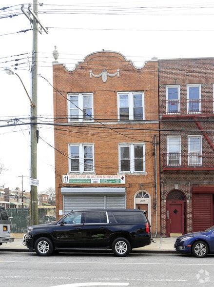 3988 Bronxwood Ave, Bronx, NY for lease - Primary Photo - Image 1 of 6