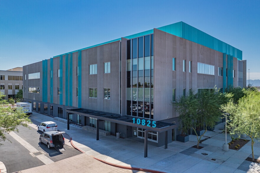 10825 W McDowell Rd, Avondale, AZ for lease - Primary Photo - Image 1 of 3