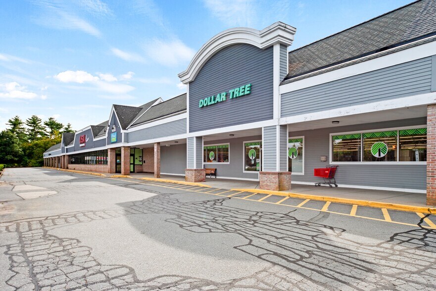 160 N Main St, Carver, MA à louer - Photo du bâtiment - Image 2 de 10