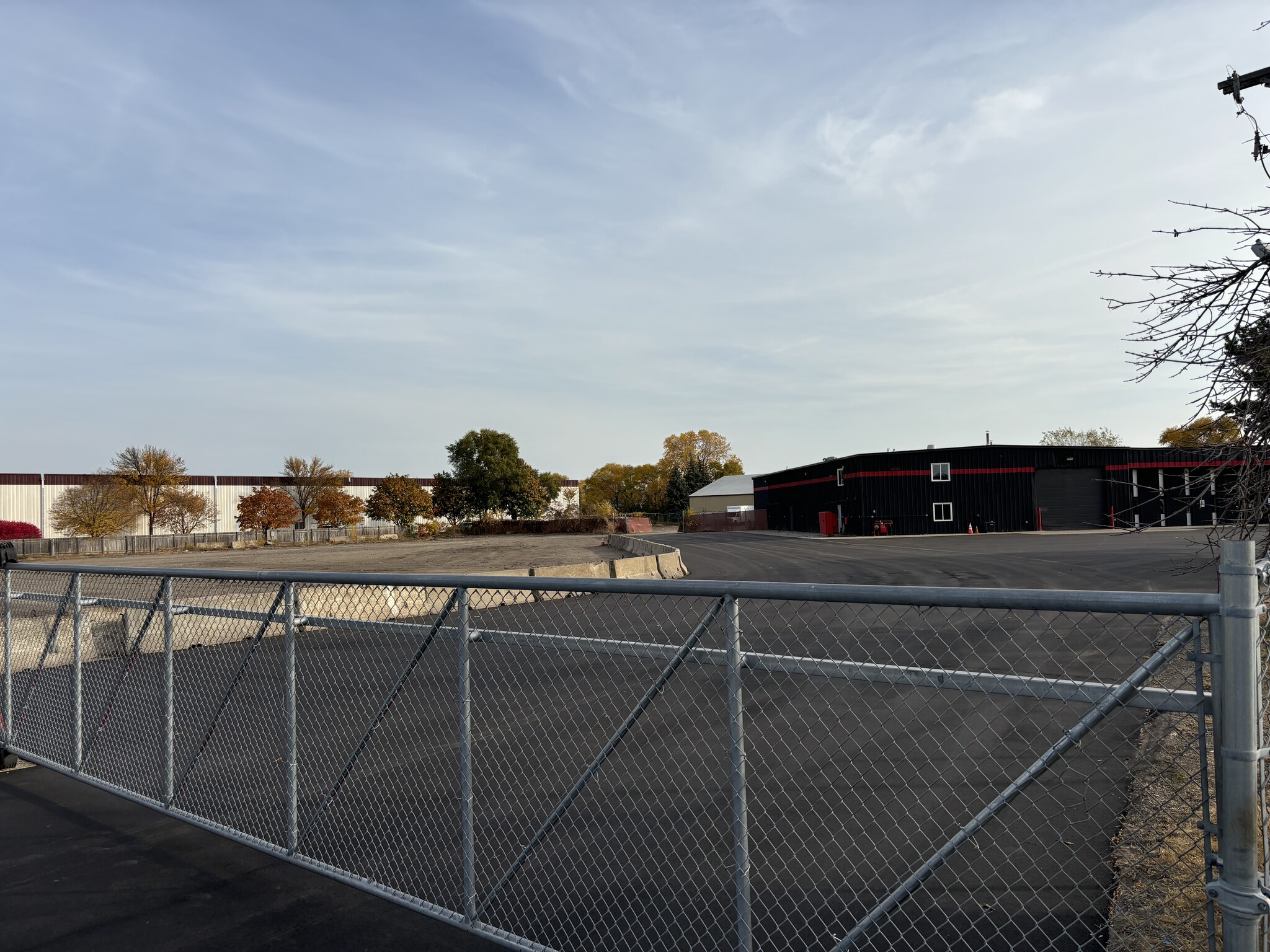 4025 85th Ave N, Brooklyn Park, MN à louer Photo intérieure- Image 1 de 3