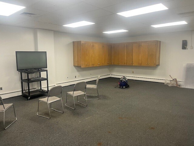 5230 St Clair Ave, Cleveland, OH à vendre - Photo du bâtiment - Image 2 de 14