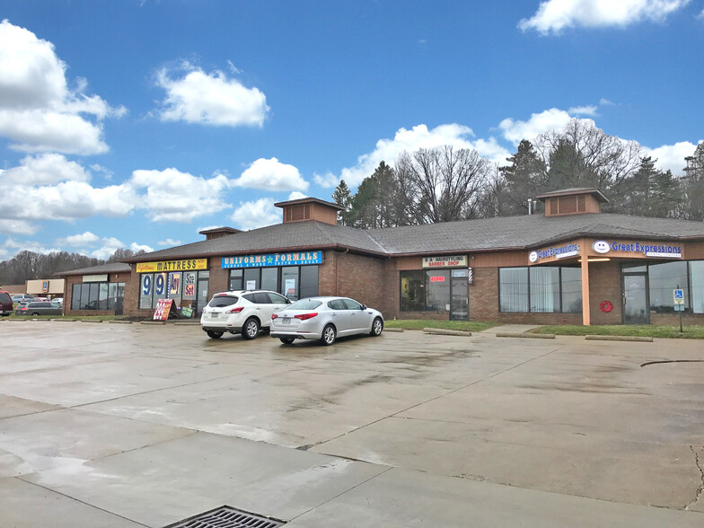 2086 Romig Rd, Akron, OH à vendre - Photo du bâtiment - Image 1 de 1