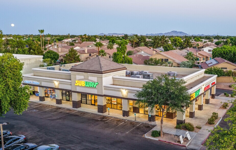 1561 N Cooper Rd, Gilbert, AZ à vendre - Photo du bâtiment - Image 2 de 6
