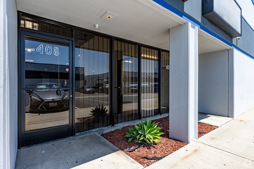4901 Patata St, Cudahy, CA for lease - Building Photo - Image 2 of 16