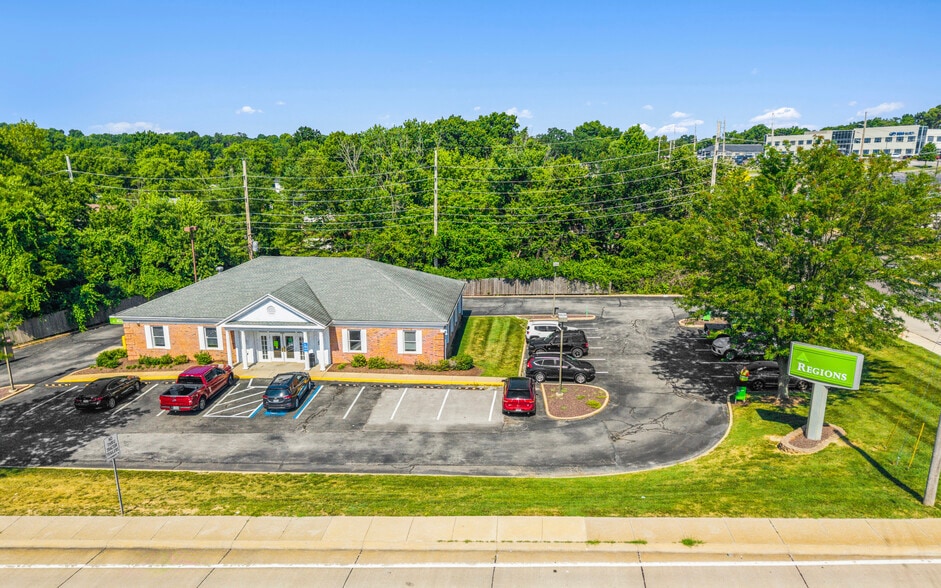 999 Bowles Ave, Fenton, MO for sale - Building Photo - Image 1 of 3