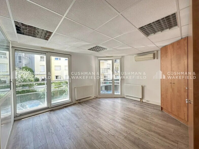 Office in Strasbourg for sale - Interior Photo - Image 2 of 10