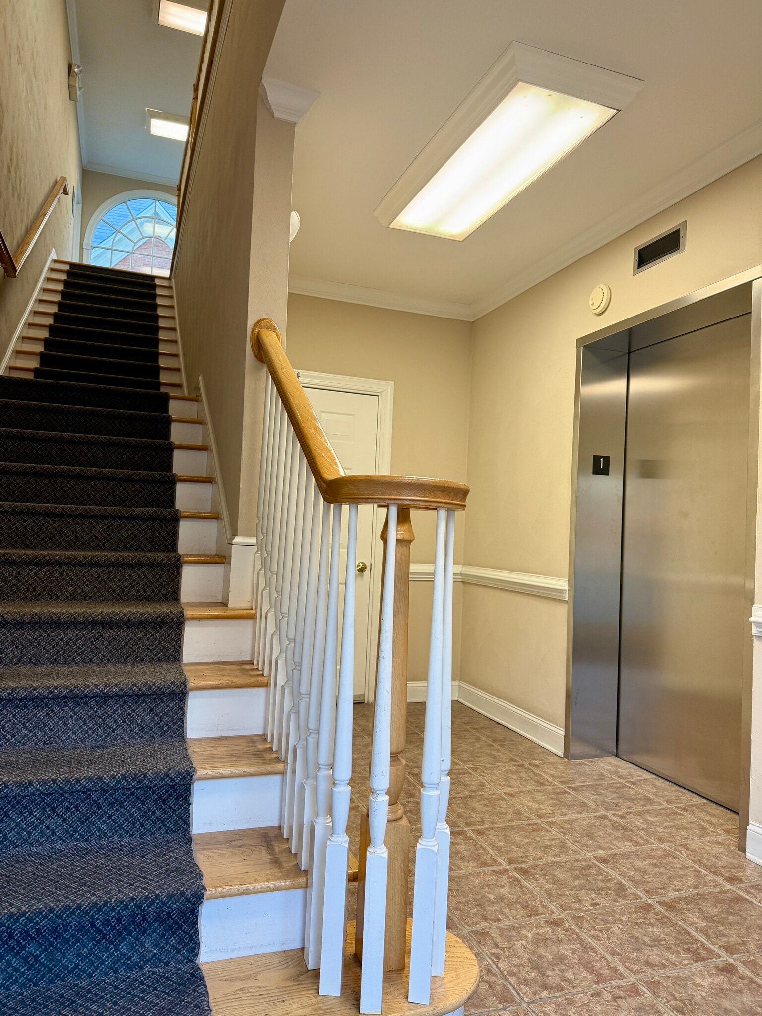 2758 Electric Rd, Roanoke, VA à louer Photo intérieure- Image 1 de 10