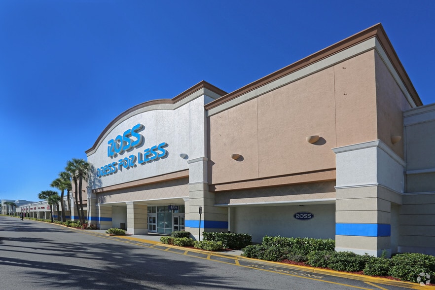 3321-3401 S Congress Ave, Lake Worth, FL à louer - Photo du bâtiment - Image 3 de 13