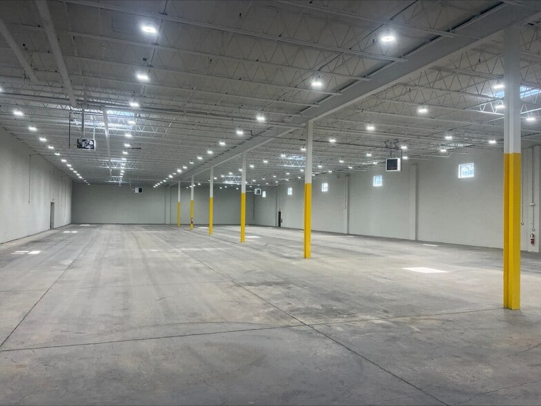 400 N Midland Ave, Saddle Brook, NJ à louer - Photo intérieure - Image 2 de 6