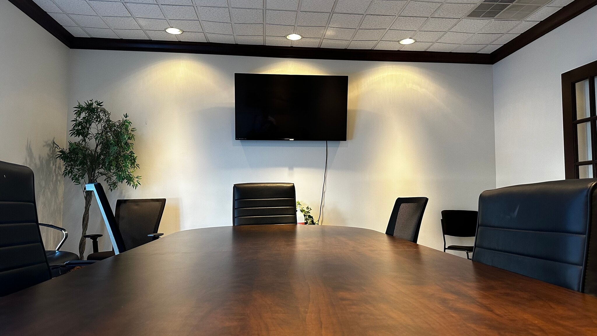 1908 W Allen St, Allentown, PA for lease Interior Photo- Image 1 of 11