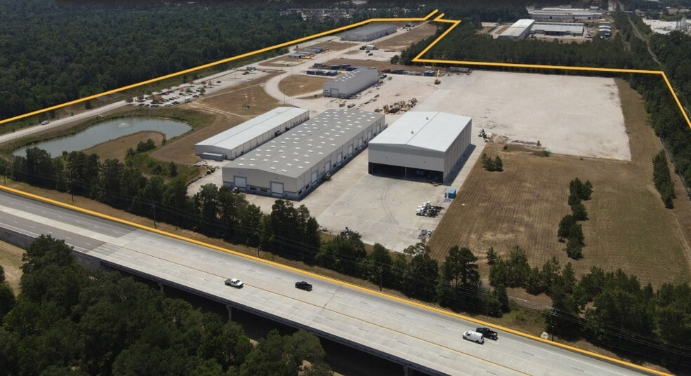 100 FM 3083 Rd, Conroe, TX à louer - Photo principale - Image 1 de 3