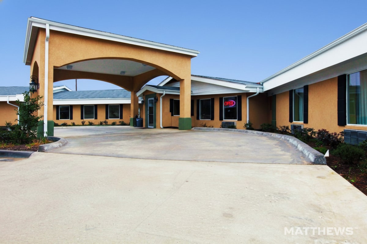 1108 W Highway 21, Caldwell, TX for sale Primary Photo- Image 1 of 4