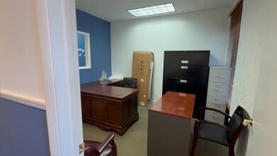 2307-2329 N Andrews Ave, Wilton Manors, FL à louer - Vidéo sur l’inscription commerciale 