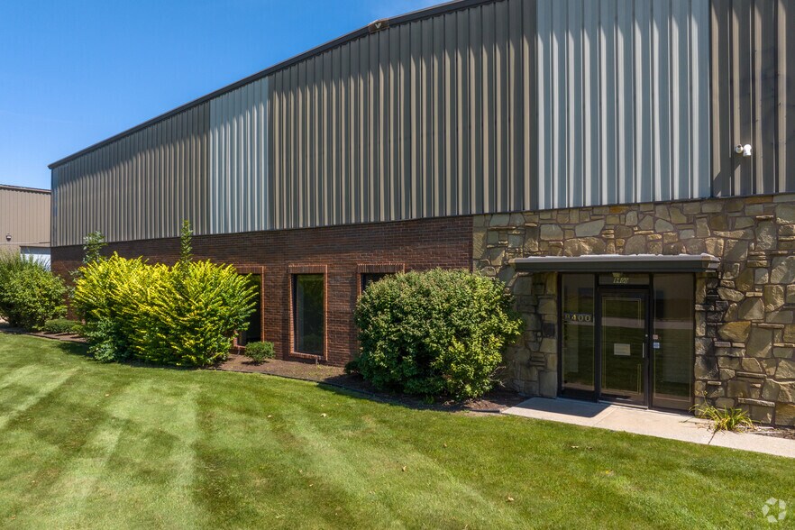 8400 Ronda Dr, Canton, MI for sale - Building Photo - Image 3 of 63