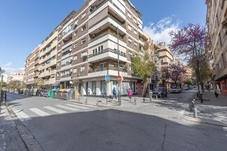 Plus de détails pour Calle Mulhacén, 8-8, Granada - Commerce de détail à vendre