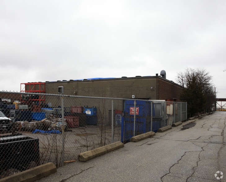 75 Rodinea Rd, Vaughan, ON à vendre - Photo du bâtiment - Image 2 de 2