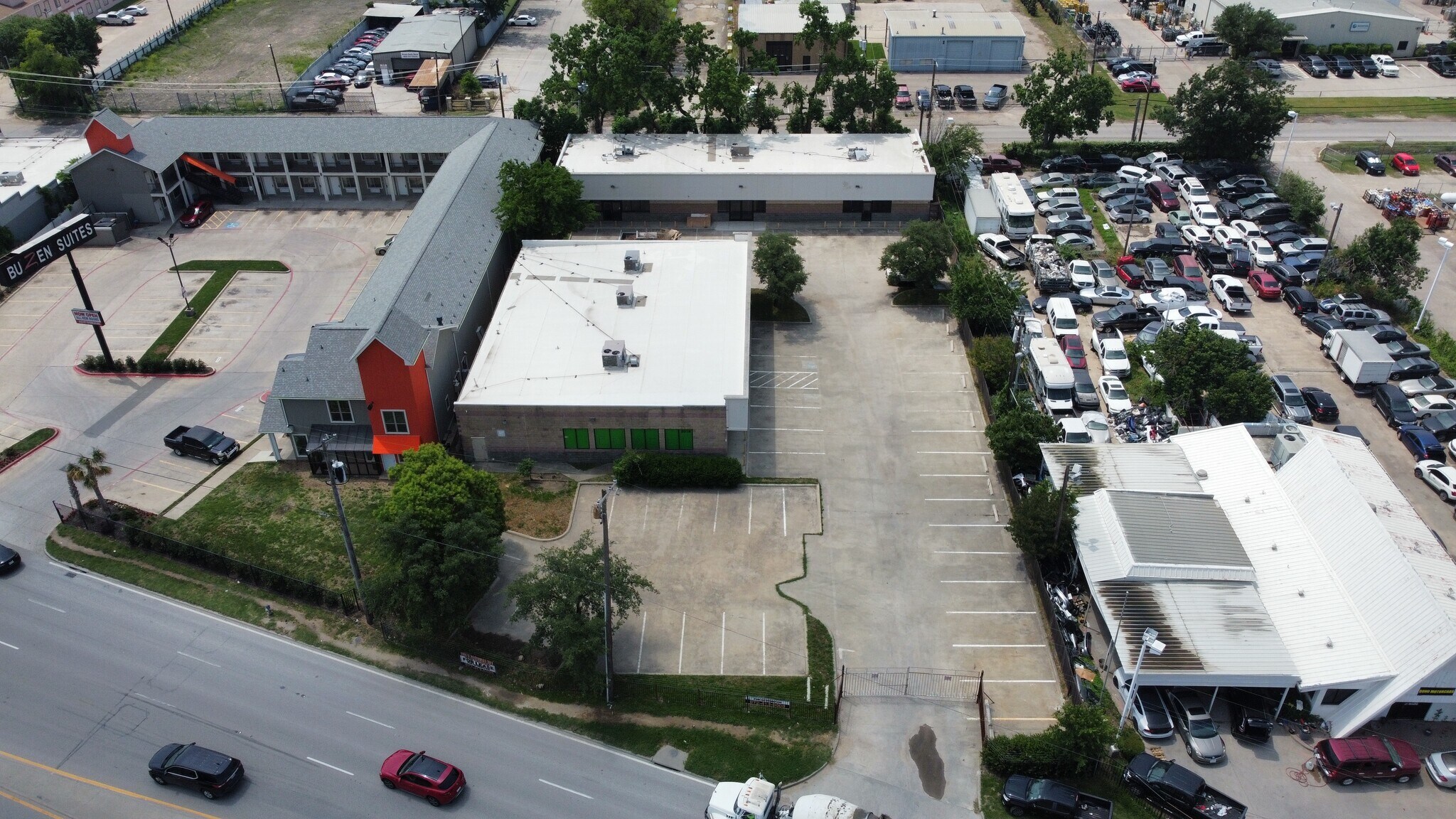 2020 W Northwest Hwy, Dallas, TX à vendre Aérien- Image 1 de 27