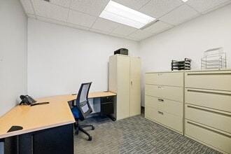 755 W Big Beaver Rd, Troy, MI for lease Interior Photo- Image 1 of 1