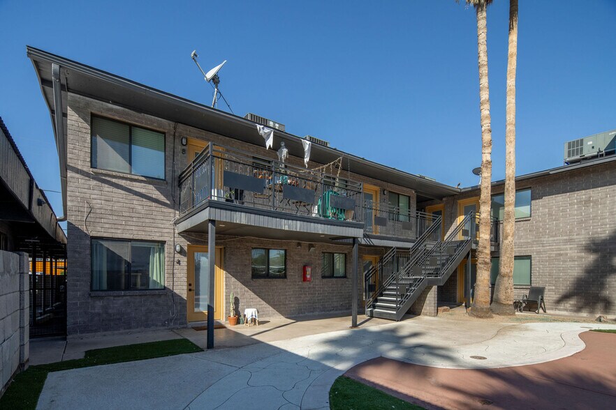 4119 N 11th Ave, Phoenix, AZ à vendre - Photo du bâtiment - Image 2 de 22