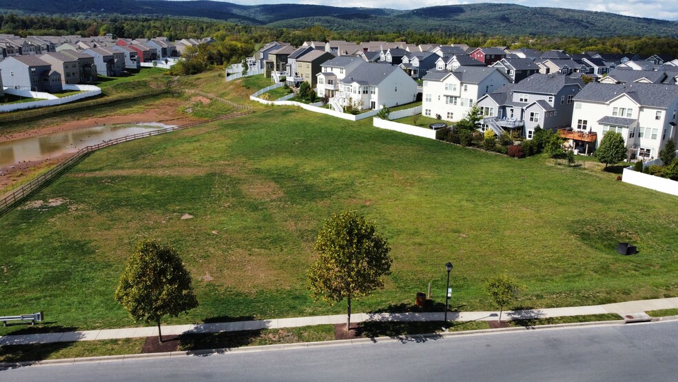 Chamberlain Drive & Tuscarora Blvd, Frederick, MD à vendre - Photo du bâtiment - Image 1 de 1