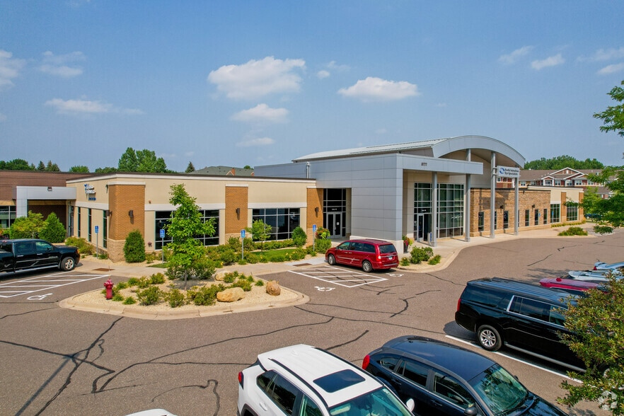 3777 Coon Rapids Blvd NW, Coon Rapids, MN à louer - Photo principale - Image 1 de 5