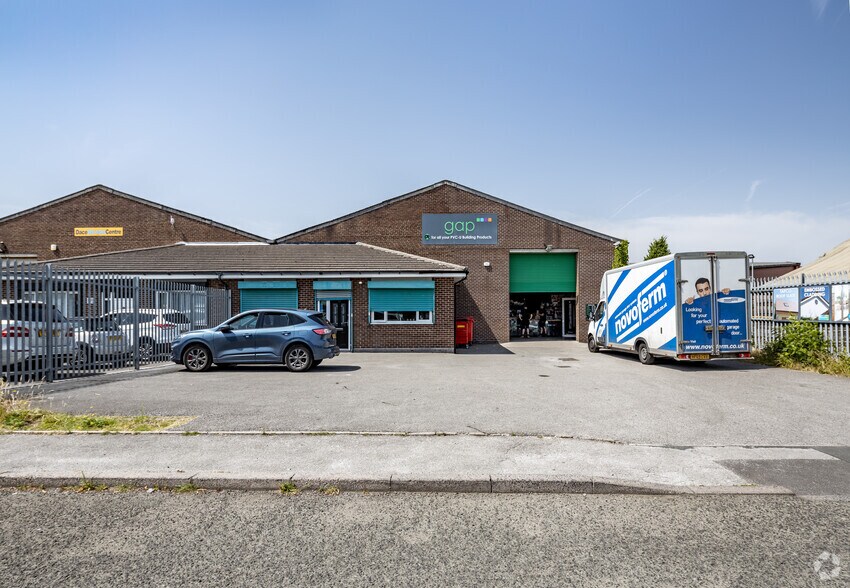 Phoenix Ct, Stockport à vendre - Photo du bâtiment - Image 3 de 3