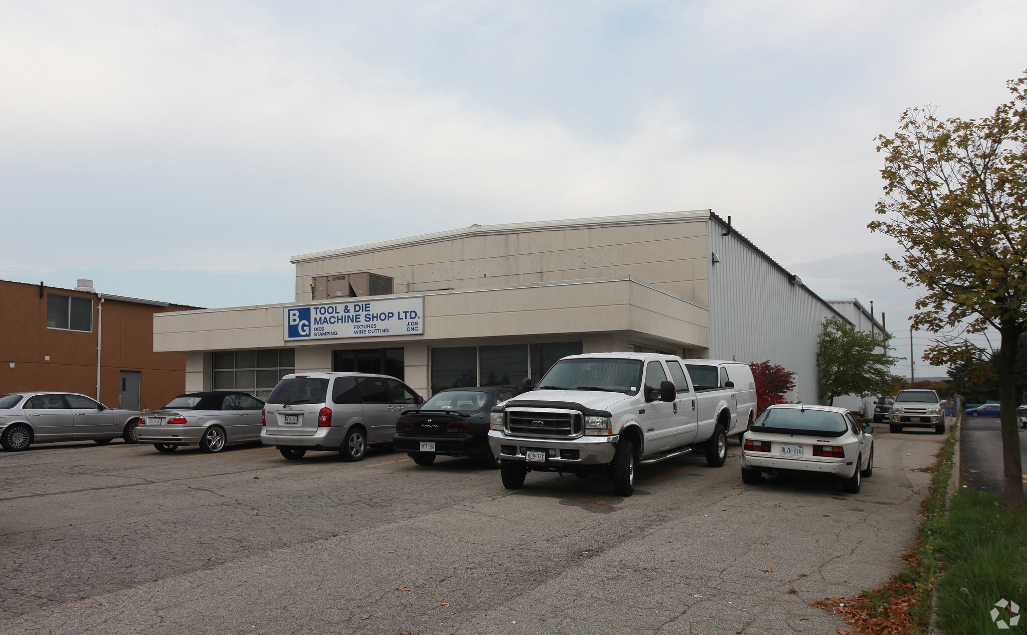 1135 Speers Rd, Oakville, ON for sale Primary Photo- Image 1 of 1