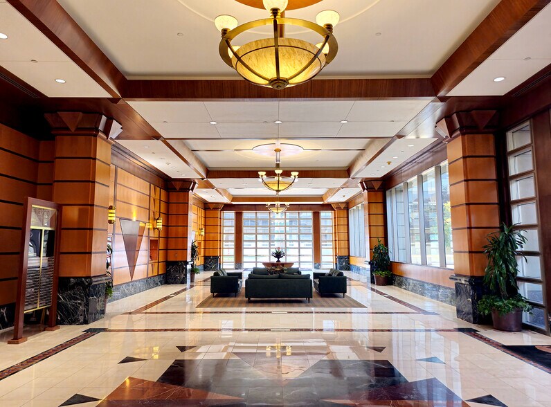 3700 Buffalo Speedway, Houston, TX à louer - Hall d’entrée - Image 2 de 10